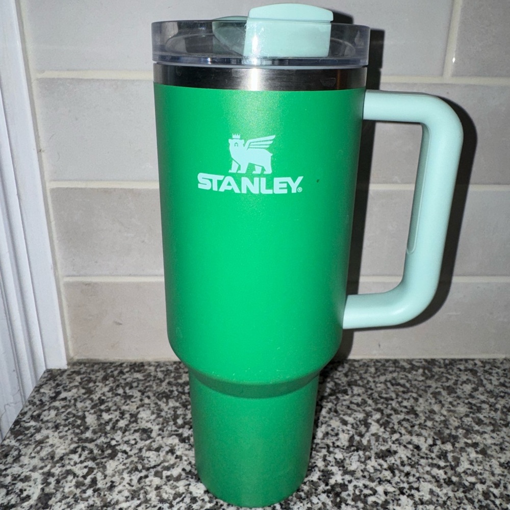 Stanley Emerald Green Travel Mug with Handle